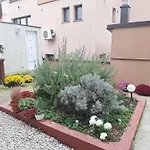Villas Високо