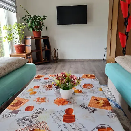 Villas Високо