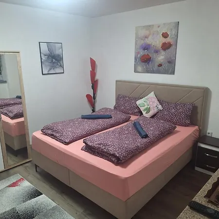 Villas Високо